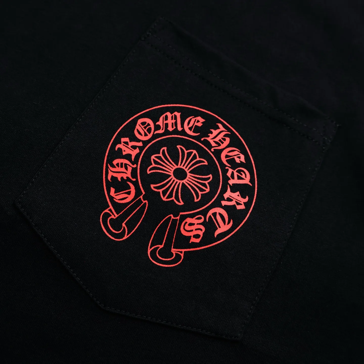 🅿️290 [Exclusive supply] CH Crow Heart Animation Printed Short Sleeves. The original product was purchased for 4,296. The fabric is made of custom-woven and dyed 230g pure cotton plain weave. The printing is made of imported ink and three-dimensional printing. The size and position are perfectly restored. Size:S.M.L